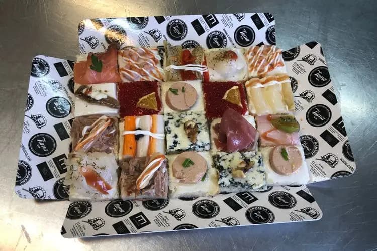 Canapés